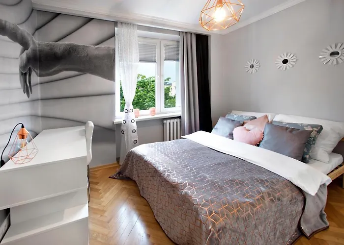 Hoza Lux P&O Serviced Apartments